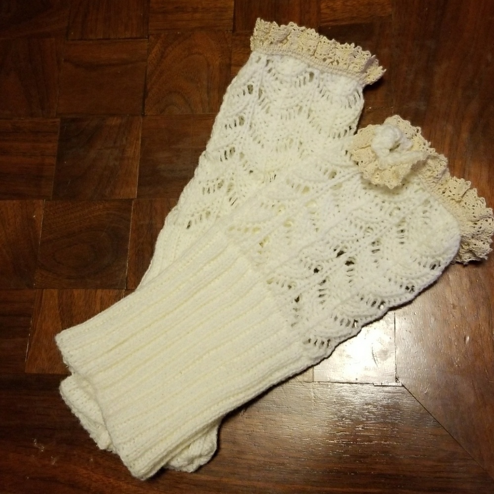 Cream Boot Socks 👢